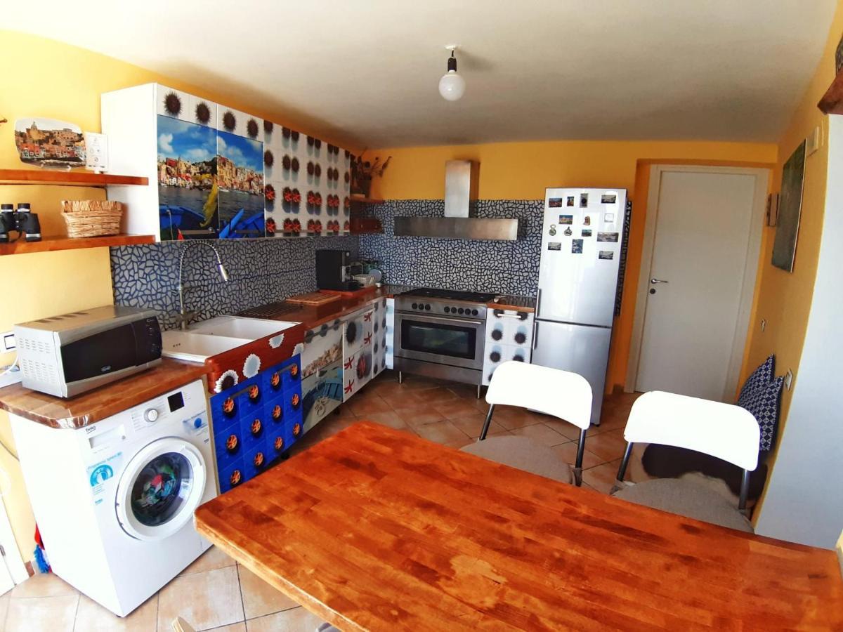 La Casa Azzurra Apartment Прочида Екстериор снимка