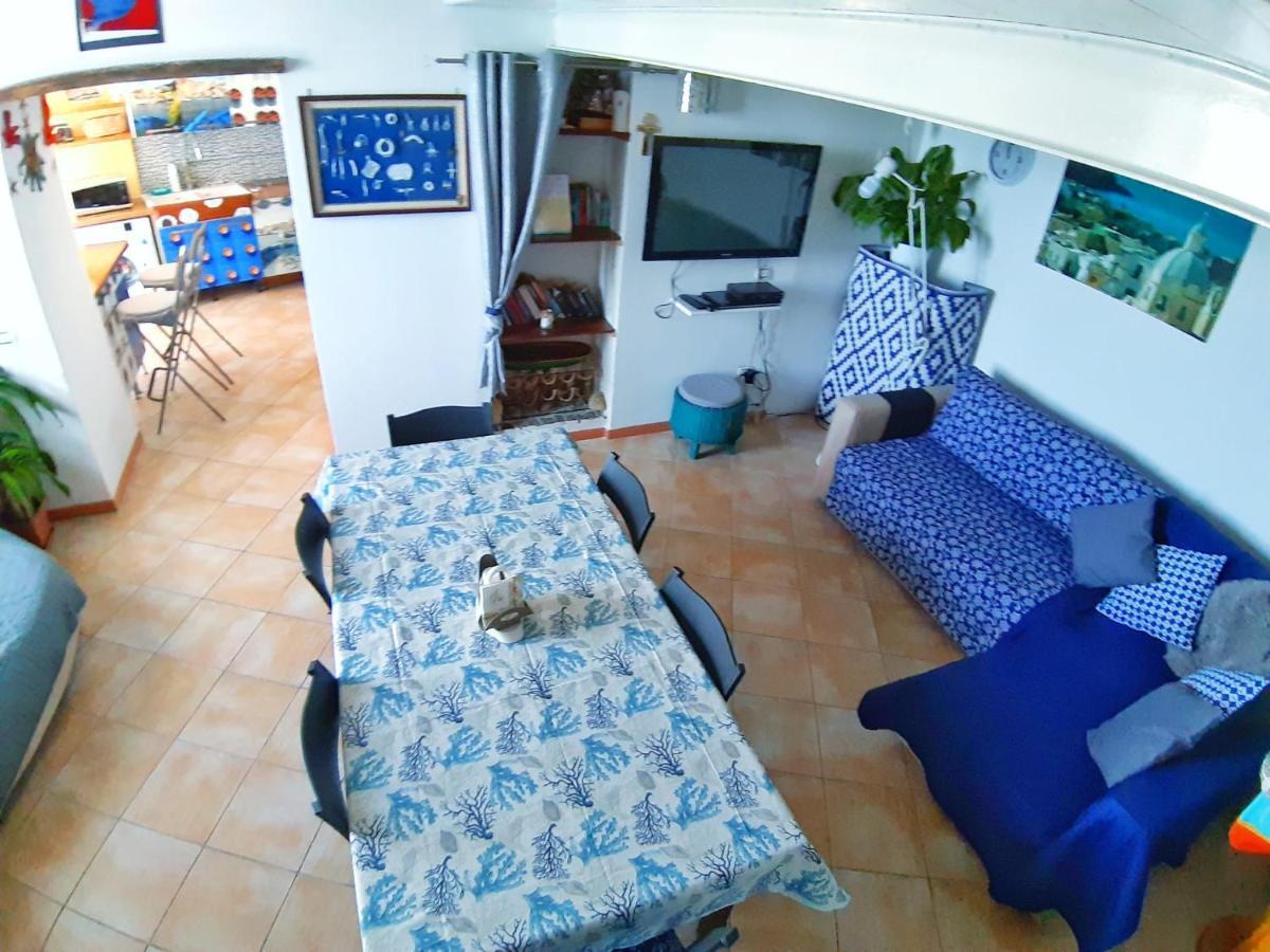 La Casa Azzurra Apartment Прочида Екстериор снимка