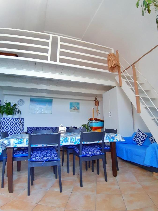 La Casa Azzurra Apartment Прочида Екстериор снимка