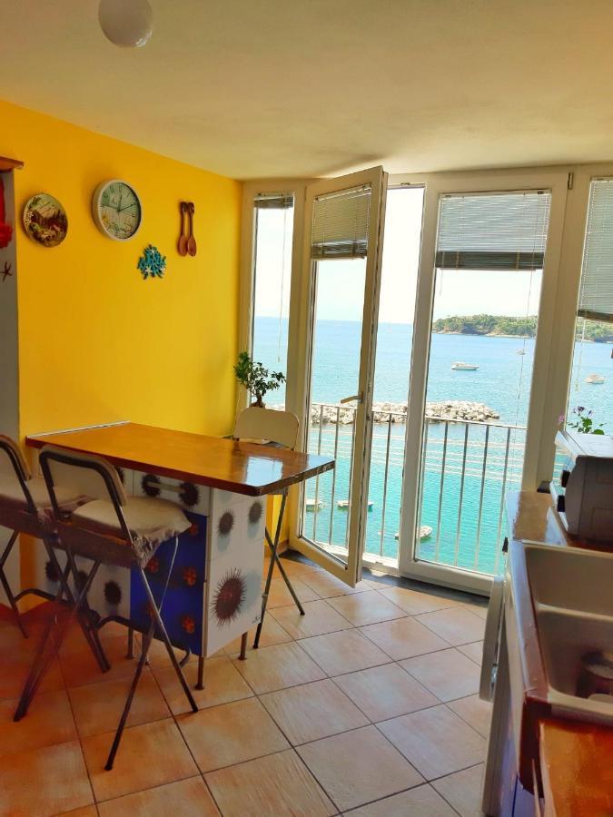 La Casa Azzurra Apartment Прочида Екстериор снимка