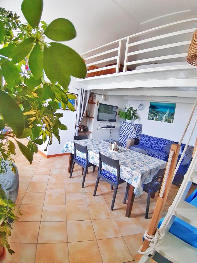 La Casa Azzurra Apartment Прочида Екстериор снимка