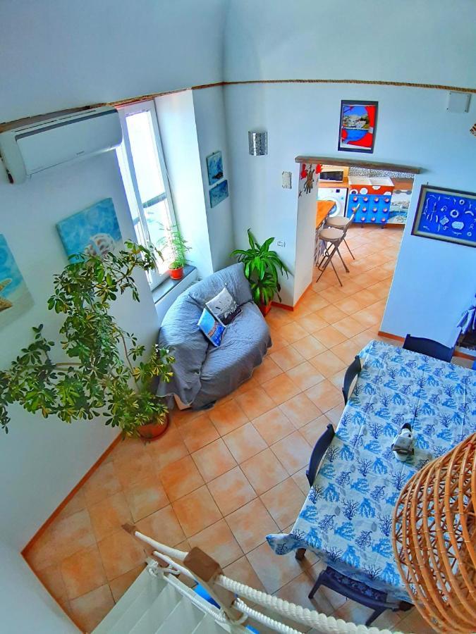 La Casa Azzurra Apartment Прочида Екстериор снимка