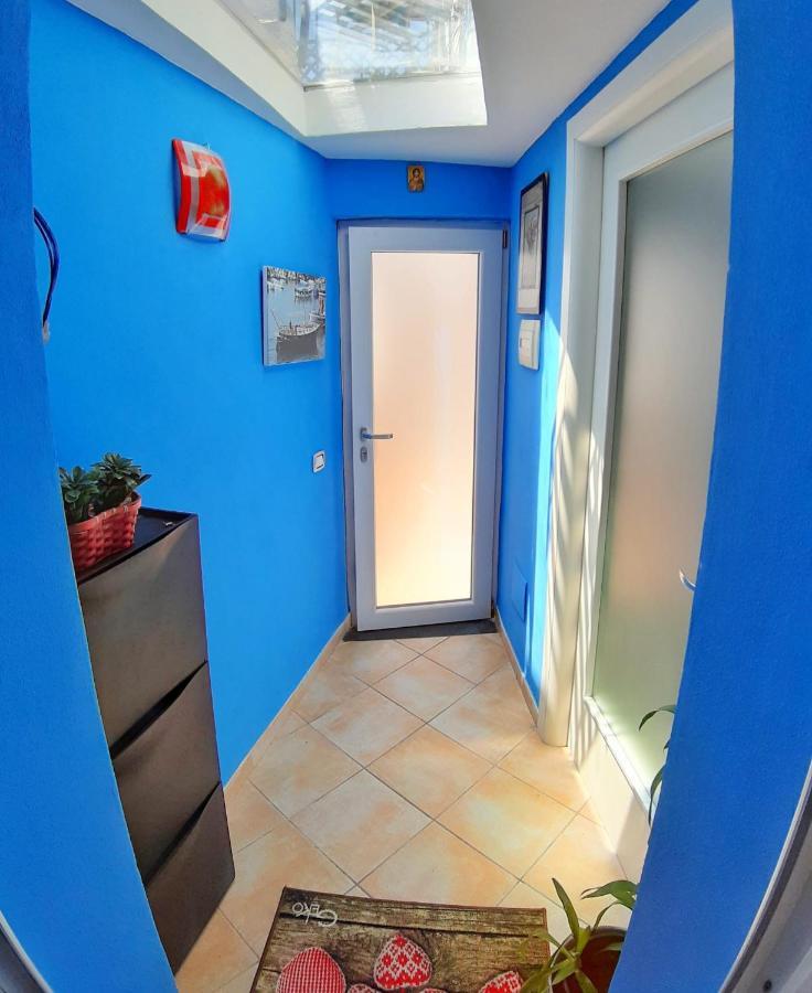 La Casa Azzurra Apartment Прочида Екстериор снимка