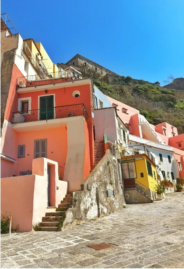 La Casa Azzurra Apartment Прочида Екстериор снимка